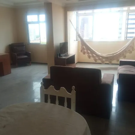 Compartilhado Em No Coração Do Papicu - 500m Do Shopping Rio Mar Hospedagem domiciliar *
